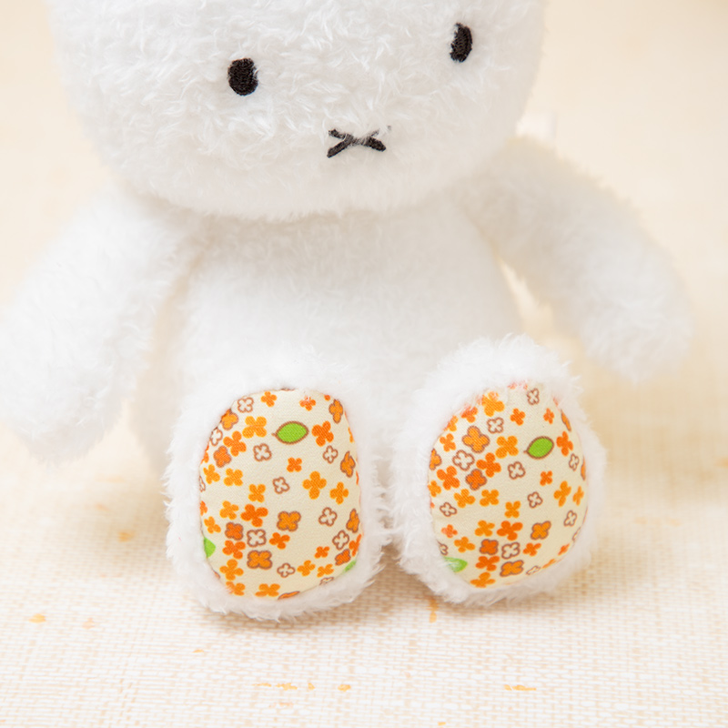 ミッフィー　Flower Miffy ほわほわぬいぐるみ 金木犀　キンモクセイ Flower Miffy 着せかえほわほわぬいぐるみ キンモクセイ アート